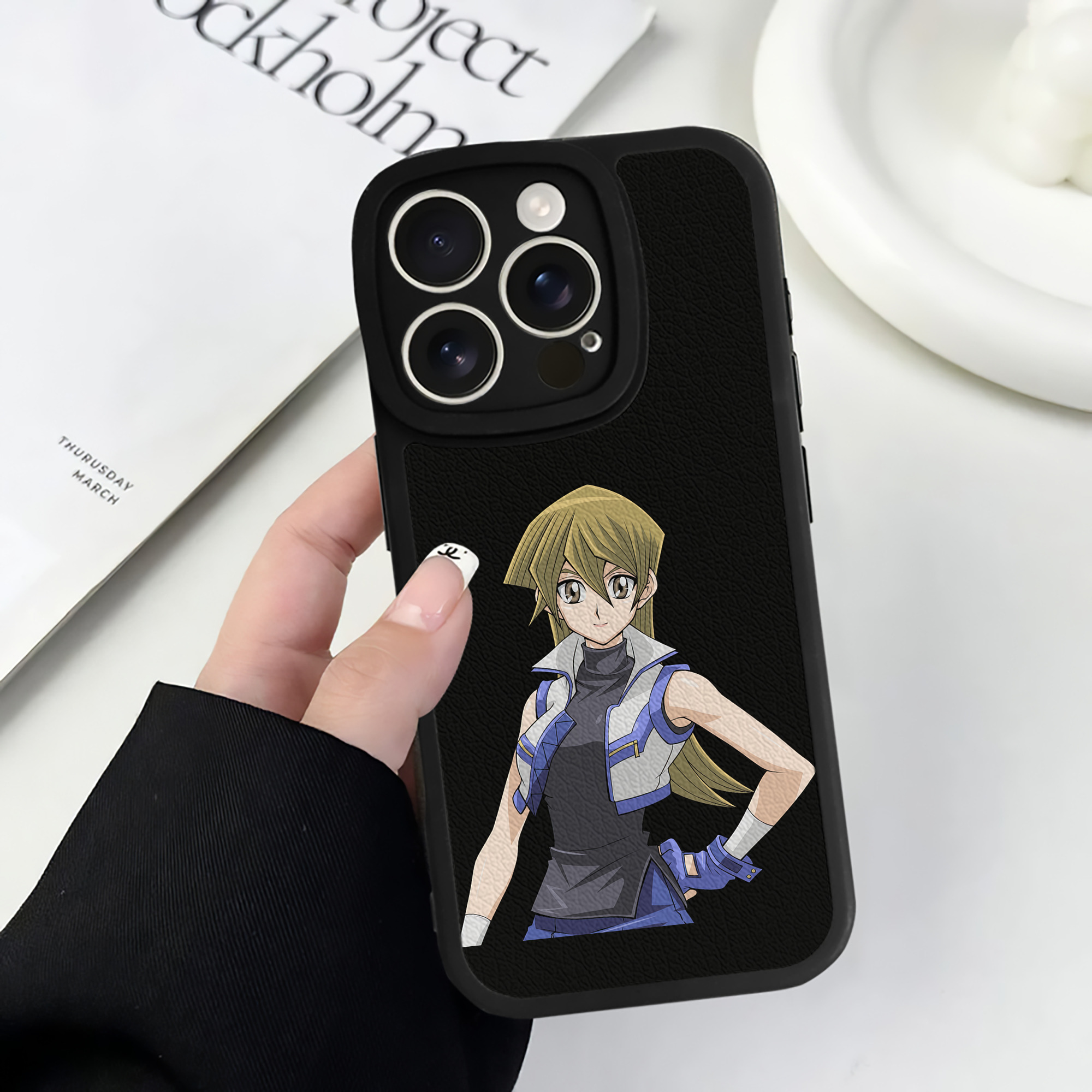 遊☆戯☆王 Yu-Gi-Oh! 【iPhone 16シリーズ対応】シリコンスマホケース（レザー調） 材質：シリコン